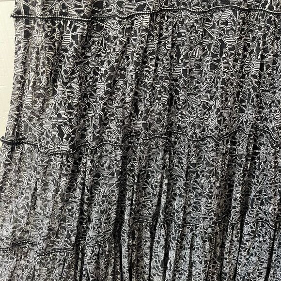 Sophie Max black/white geometric floral print mesh tiered v neck dress sz M EUC‎ - Picture 6 of 8